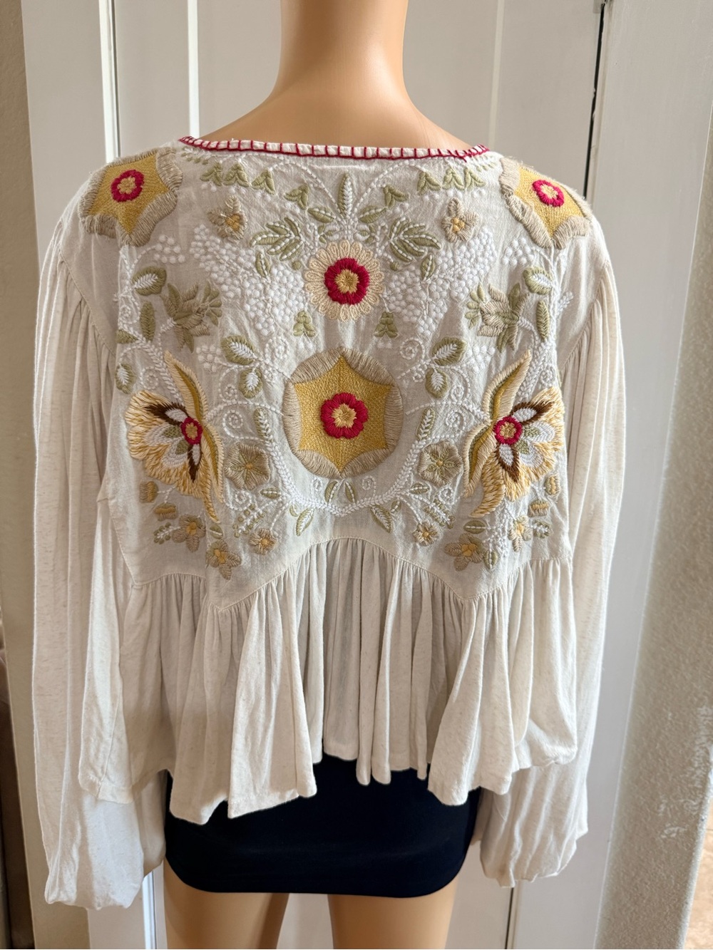 Free People Cream Embroidered Floral Print Size L - Picture 5 of 6
